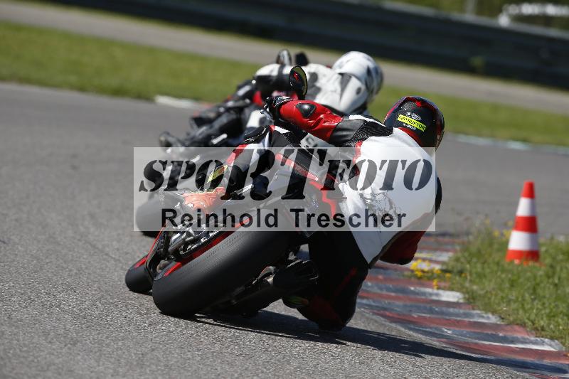 /Archiv-2024/29 12.06.2024 MOTO.CH Track Day ADR/Gruppe rot/unklar